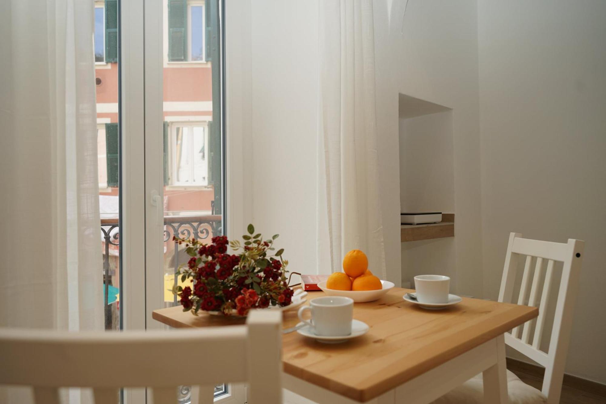 Les Pieds Dans L'Eau Vernazza Apartment Exterior photo